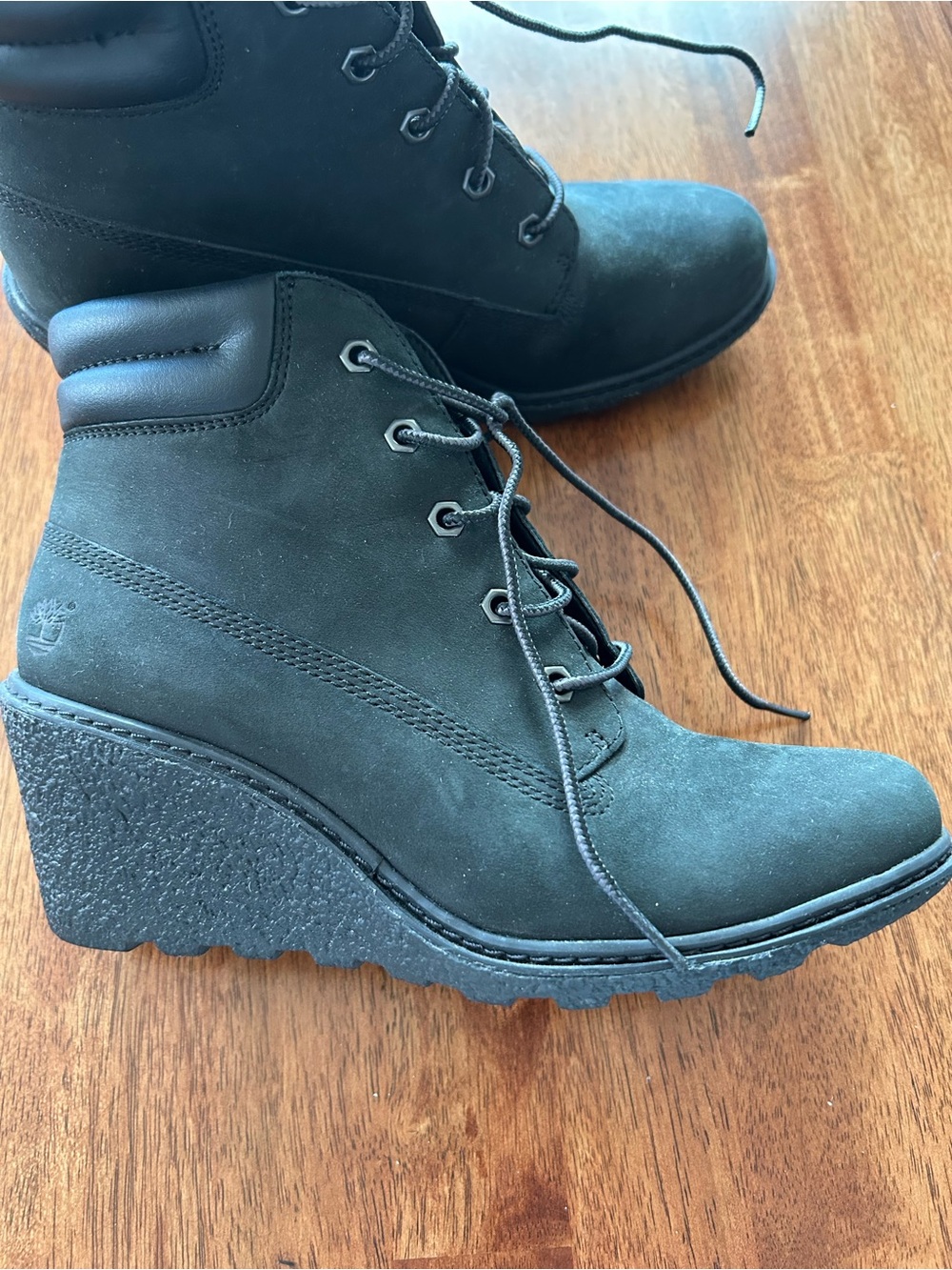 Timberland Women's Black Suede Wedge Lace-Up Ankle Boots